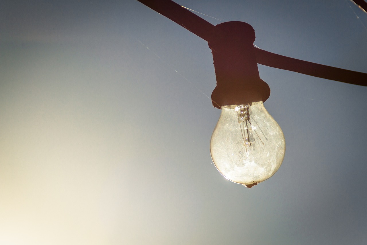 How to Recycle Light Bulbs Fluorescent Bulb Disposal and Recycling